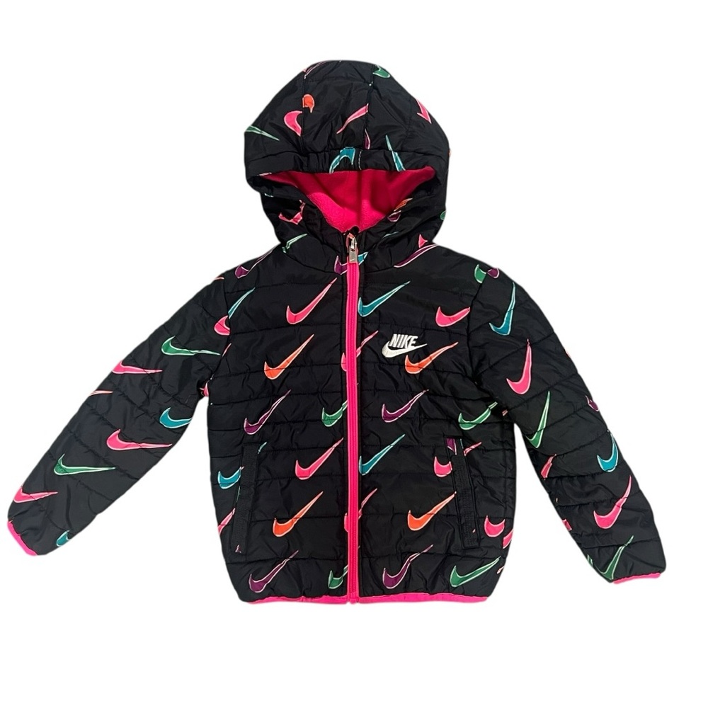 🧥 Nike Toddler Puffer Jacket –‎ Multi Swoosh Print